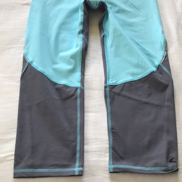 CHAMPION C9 Blue/Green Gray Crop Leggings Sz M - Picture 3 of 9